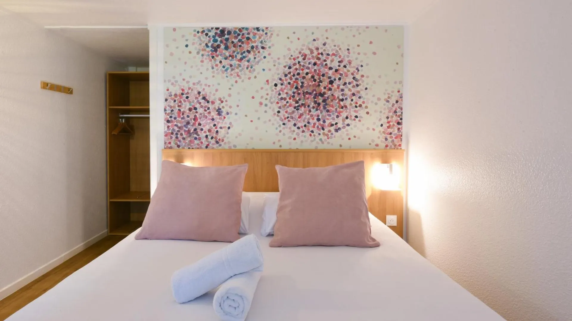 Kyriad Villeneuve Saint Georges - Hotel Renove 3*, Villeneuve-Saint-Georges France