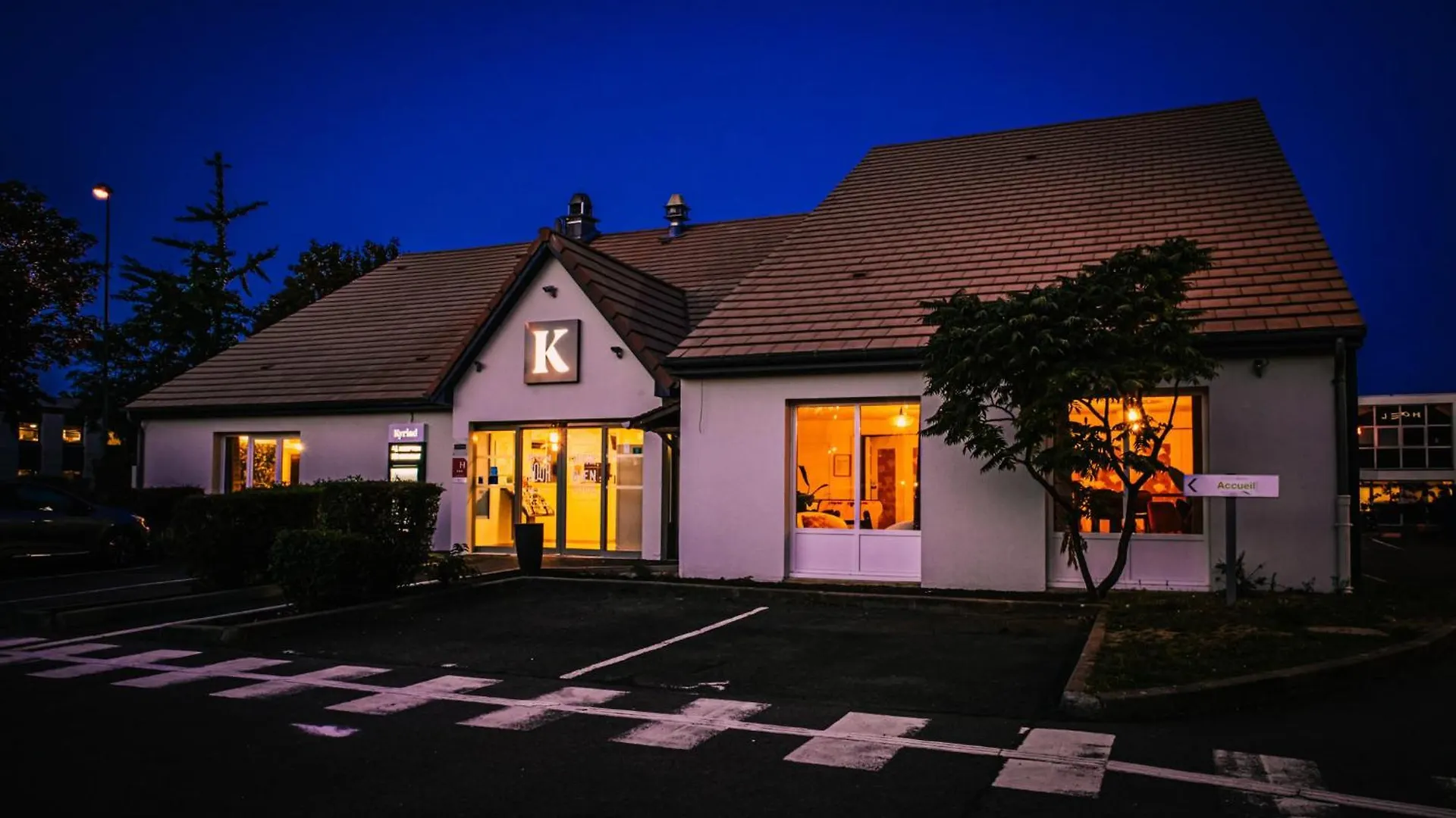 Kyriad Villeneuve Saint Georges - Hotel Renove 3*, Villeneuve-Saint-Georges