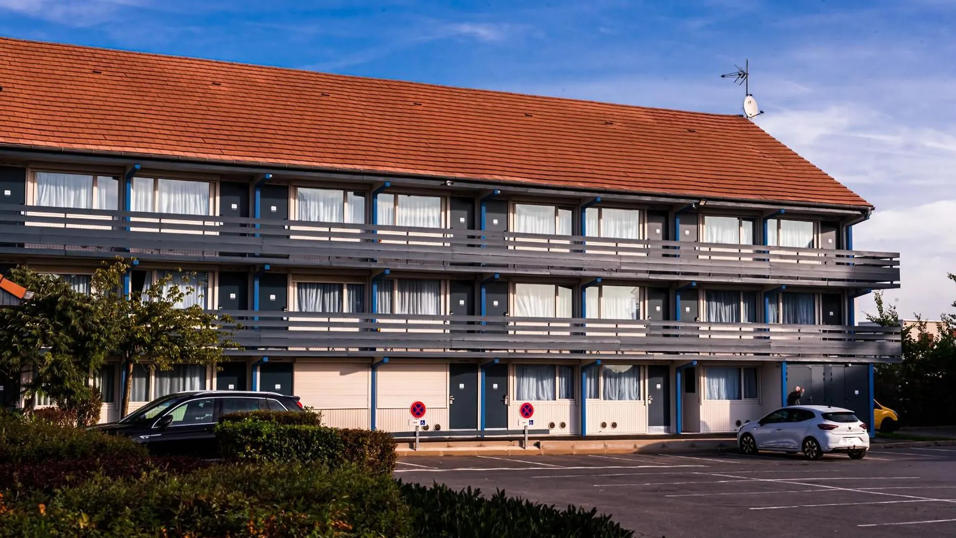 Kyriad Villeneuve Saint Georges - Hotel Renove