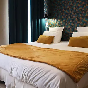 2* Hotel Hippodrome
